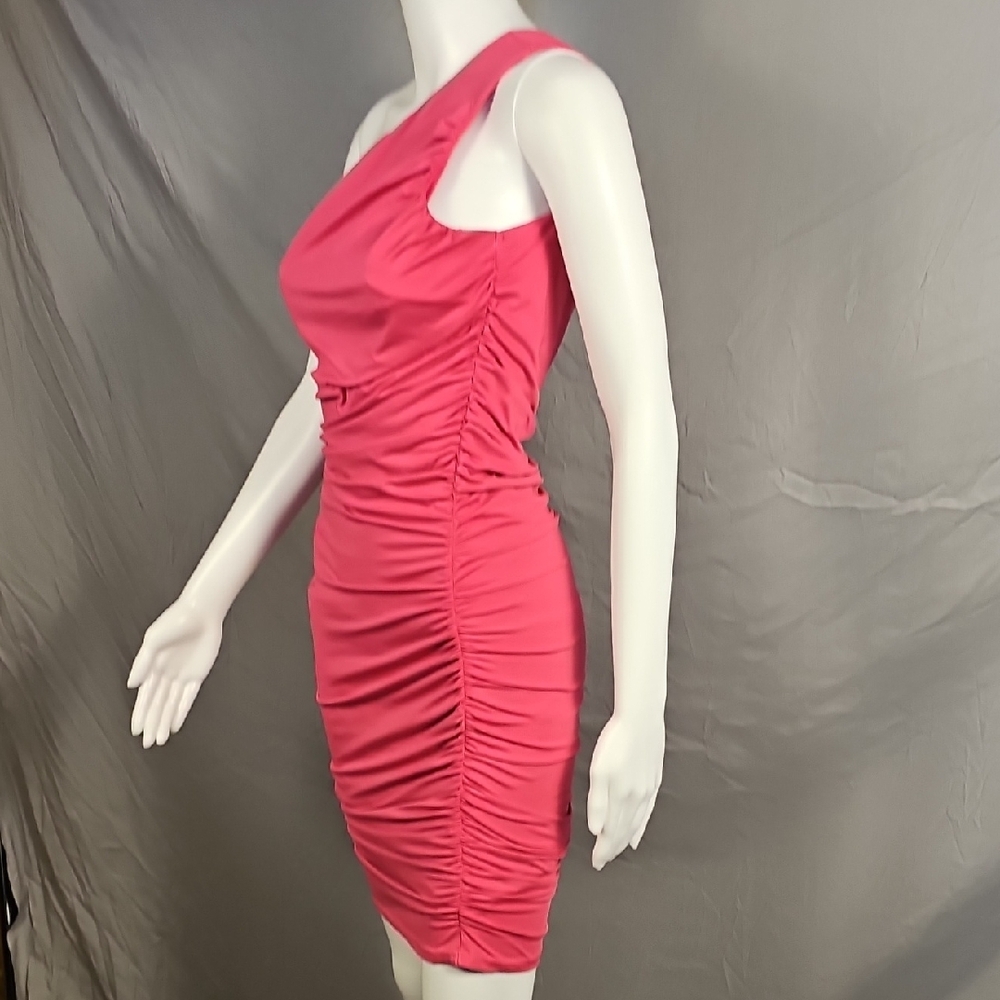 Pretty Garden Elegant Pink One-Shoulder Dress - Picture 6 of 6